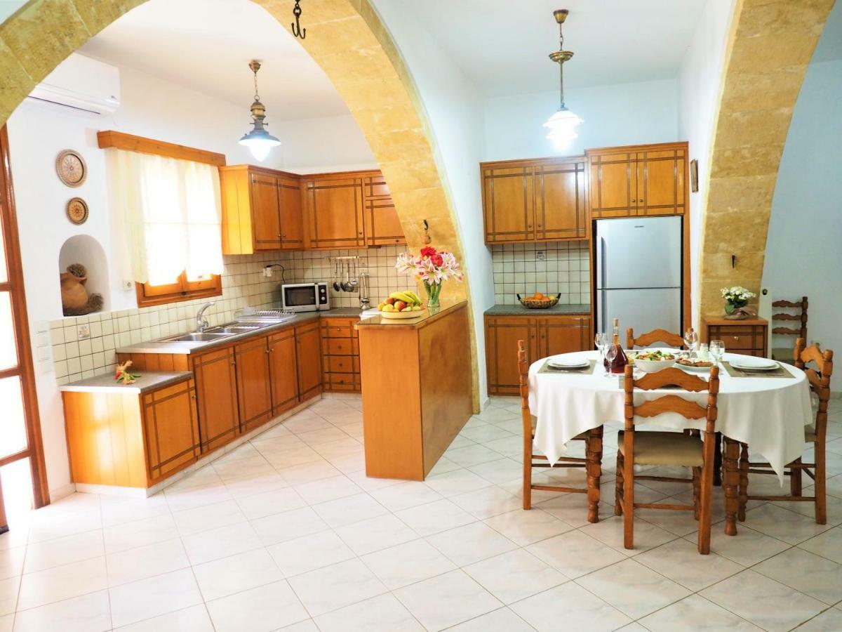 Traditional Cretan Villa Rodhopos Exterior photo